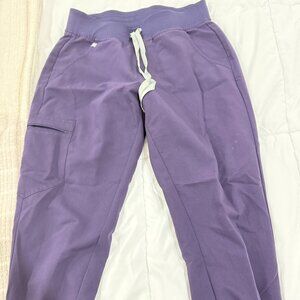 Woman’s FIGS Zamora Jogger Pants Purple Shadow - Regular Small